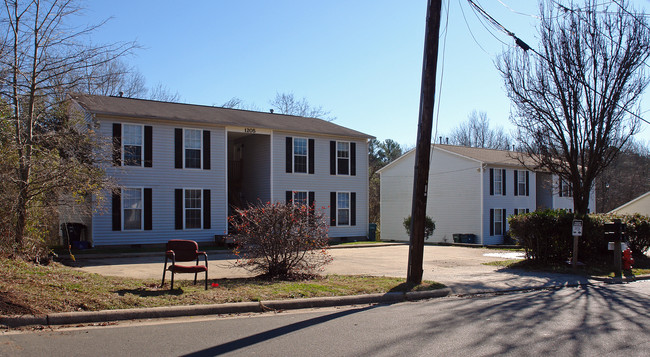 Lyon Park Apartments in Durham, NC - Building Photo - Building Photo