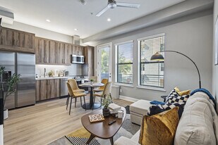 1812 Hickory St in Dallas, TX - Building Photo