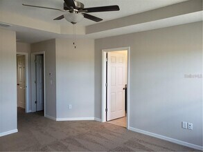 15915 Marina Bay Dr in Winter Garden, FL - Building Photo - Building Photo