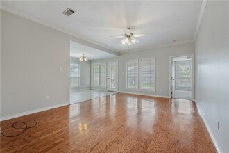 908 Gardenia St in College Station, TX - Foto de edificio - Building Photo
