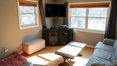 5864 Quebec Ave N, Unit C- LL Bedroom 1 - Left in Minneapolis, MN - Building Photo - Building Photo
