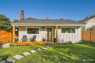 7146 31st Ave SW in Seattle, WA - Building Photo