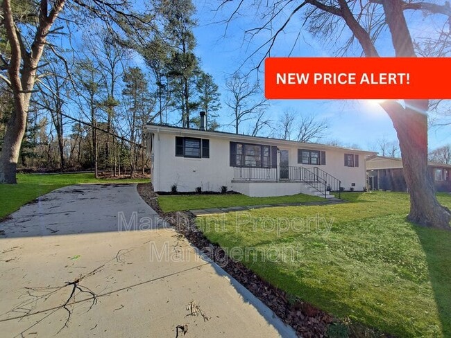 property at 27 Shamrock Cir
