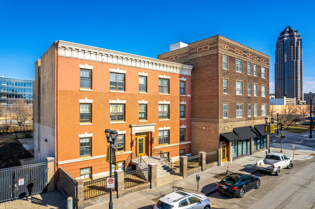 Arlington Hallett in Des Moines, IA - Foto de edificio