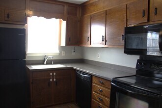 3202 Gayhart Dr NW in Huntsville, AL - Building Photo - Building Photo