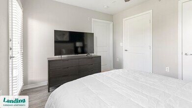 130 Camino De Oro in San Antonio, TX - Building Photo - Building Photo
