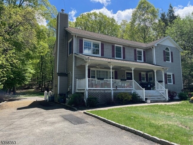 property at 16 Oak Ln