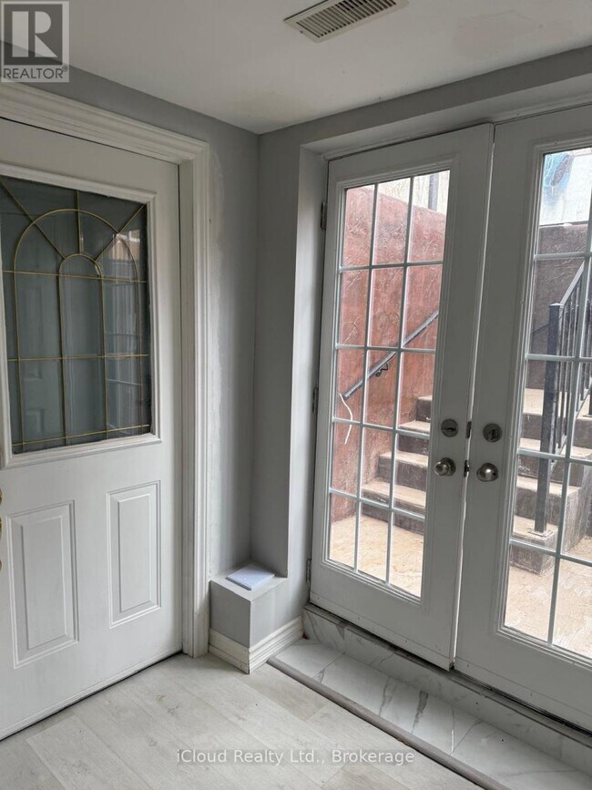 3153 Alfresco Terrace in Mississauga, ON - Building Photo - Building Photo