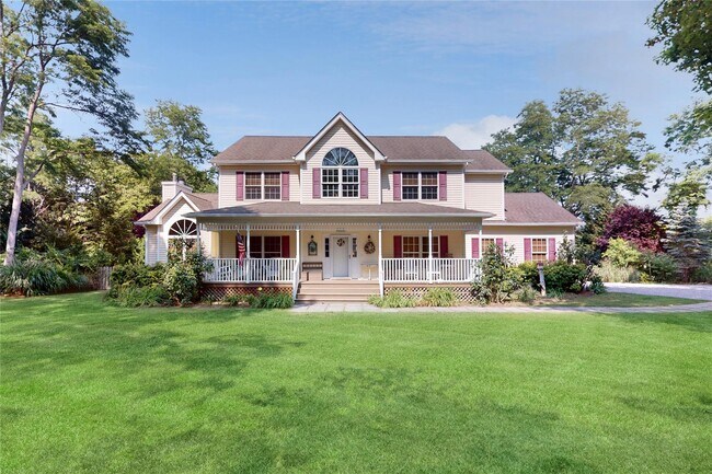 64230 County Rd 48 in Greenport, NY - Building Photo - Building Photo