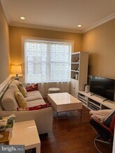 10 Harris Rd in Princeton, NJ - Foto de edificio - Building Photo