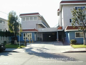 13709 Chadron Avenue in Hawthorne, CA - Building Photo - Building Photo