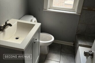 9320 S Saginaw Ave in Chicago, IL - Building Photo - Building Photo