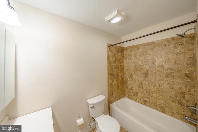 340 W Gay St in West Chester, PA - Building Photo - Building Photo