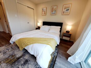 Middlefield Apartments in Redwood City, CA - Building Photo - Interior Photo
