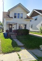 3924 Burnham Ave in Toledo, OH - Building Photo