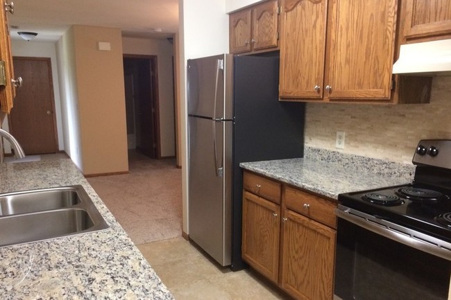 Maple Court Apartments