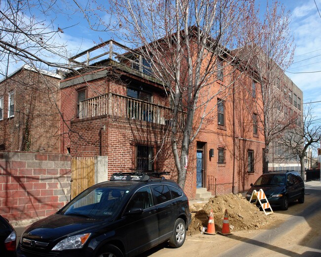 1102 N 4th St in Philadelphia, PA - Building Photo - Building Photo