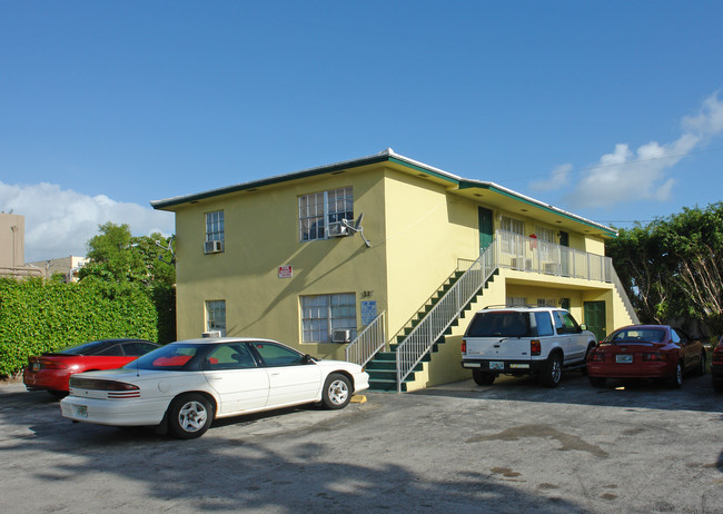 335-337 Kenilworth Blvd in West Palm Beach, FL - Building Photo - Building Photo