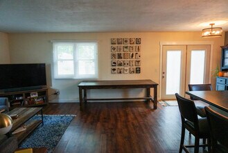 134 W Lotta St in Sioux Falls, SD - Building Photo - Building Photo