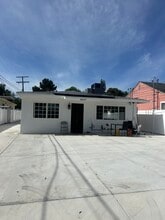 6537 Valjean Ave, Unit 6537 Valjean Ave van Nuys in Van Nuys, CA - Building Photo - Building Photo