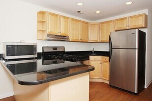 3216 N Racine Ave, Unit G1 in Chicago, IL - Building Photo