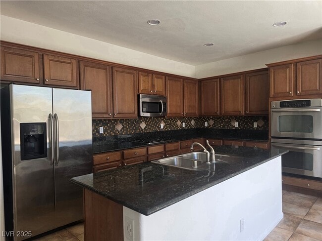 6640 April Bend Ct in North Las Vegas, NV - Building Photo - Building Photo