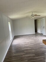 23 Iron Mine Hill MHP in Gardiner, ME - Building Photo