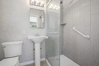 1733 Maplewood Dr in Twin Falls, ID - Building Photo - Building Photo