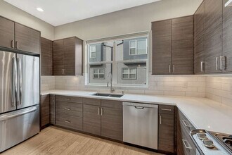 7881 W 51st Ave, Unit B in Arvada, CO - Building Photo - Building Photo