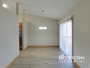 6367 River Mill Dr in Monticello, MN - Building Photo - Building Photo