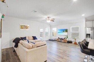 9817 Gooseneck Dr in Krugerville, TX - Building Photo - Building Photo