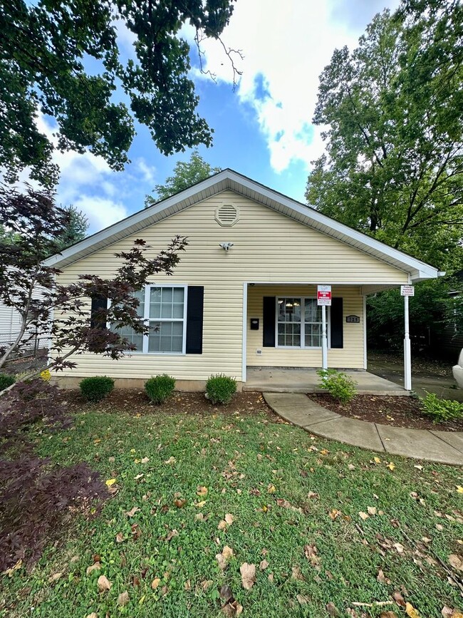 property at 729 Addison Ave