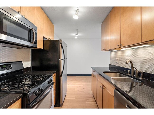 2800 W 44th St in Minneapolis, MN - Building Photo - Building Photo