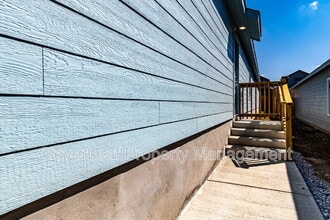 3626 Amber Glade in San Antonio, TX - Building Photo - Building Photo