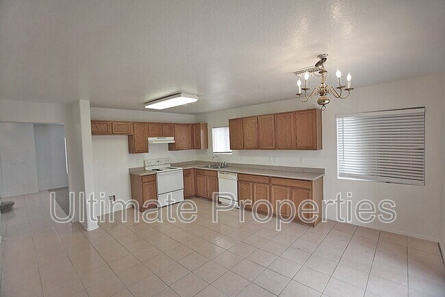 8310 W Watkins St in Tolleson, AZ - Building Photo - Building Photo
