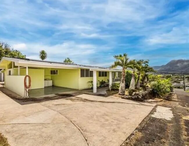 property at 45-185 Lilipuna Rd