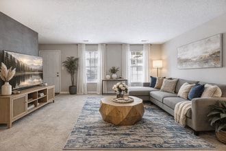 Lakeside Townhomes in Atlanta, GA - Building Photo - Building Photo