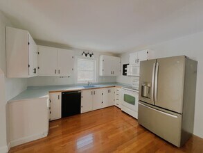 6 Railroad St in Lanesborough, MA - Building Photo - Building Photo