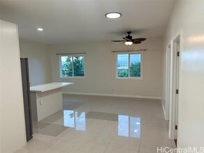 1017 Maluna St in Honolulu, HI - Building Photo - Building Photo