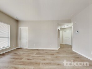 2164 Bentwood Dr in New Braunfels, TX - Foto de edificio - Building Photo