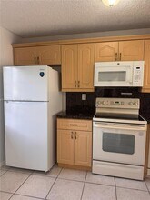 8454 NW 8th St in Miami, FL - Building Photo - Building Photo