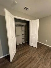 2148 Brookfield Ave in Dallas, TX - Building Photo - Building Photo