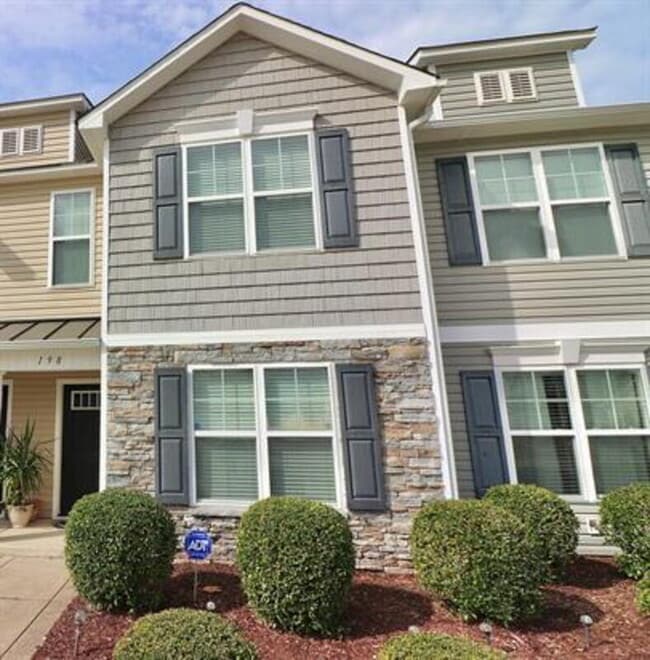 property at 198 Collinwood Dr