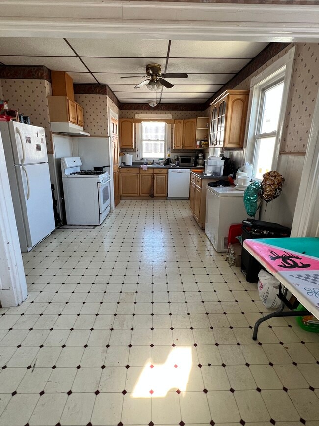 95 Belmont St, Unit 2