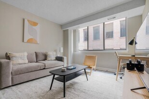 2140 L St NW in Washington, DC - Building Photo