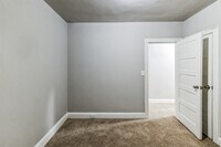 903 N Kenwood Ave photo'