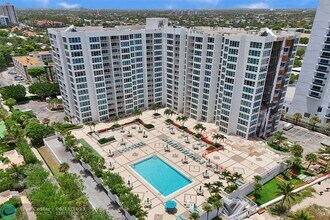 1620 S Ocean Blvd in Pompano Beach, FL - Building Photo - Building Photo
