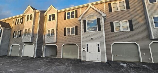 property at 94 Tennis Plaza Rd