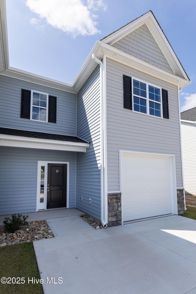 1408 Hartley Ln in Greenville, NC - Foto de edificio - Building Photo