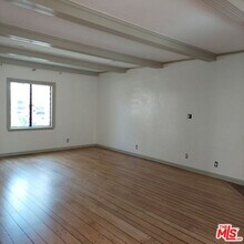 341 S Rodeo Dr in Beverly Hills, CA - Building Photo - Building Photo